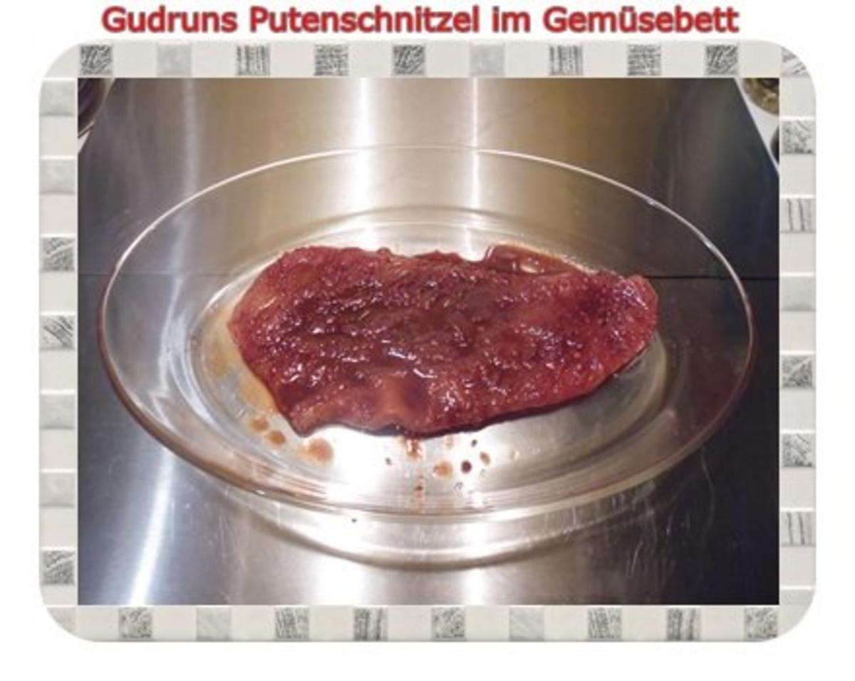 Fleisch: Pikantes Putenschnitzel im Gemüsebett - Rezept - Bild Nr. 7