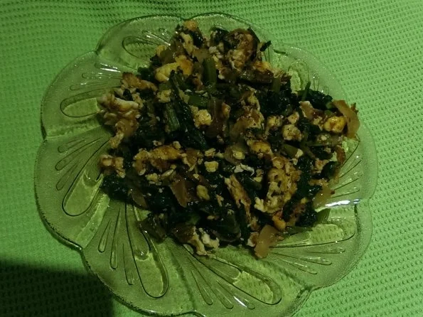 Mangold mit Ei - Rezept