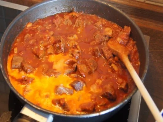 Rindergulasch mit Hörnchennudeln à la Papa - Rezept - Bild Nr. 11