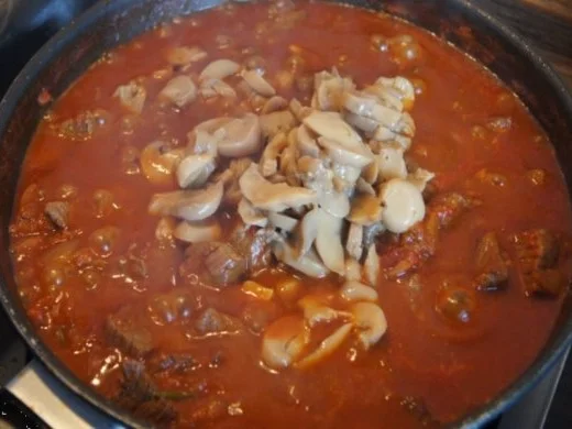 Rindergulasch mit Hörnchennudeln à la Papa - Rezept - Bild Nr. 10