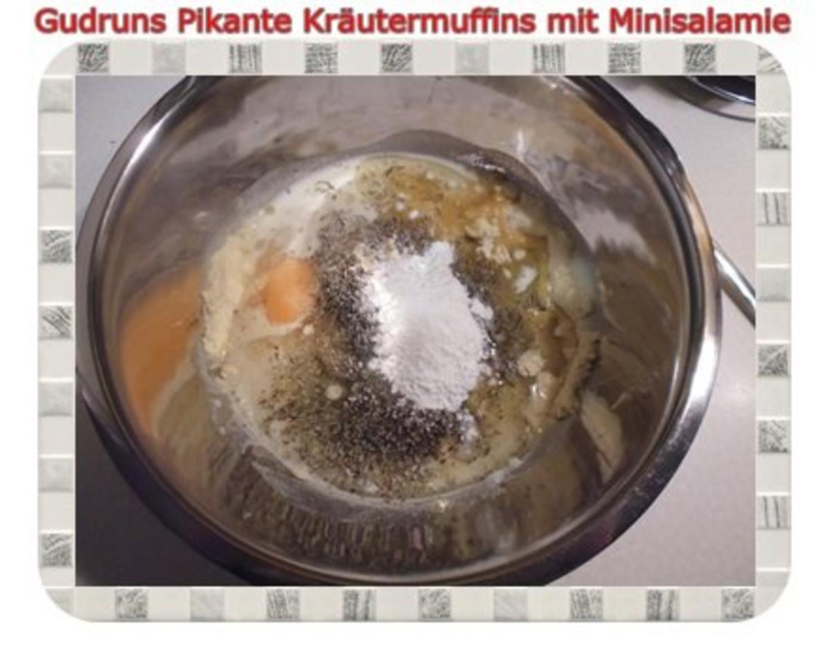 Muffins: Pikante Kräutermuffins mit Minisalamie - Rezept - Bild Nr. 7