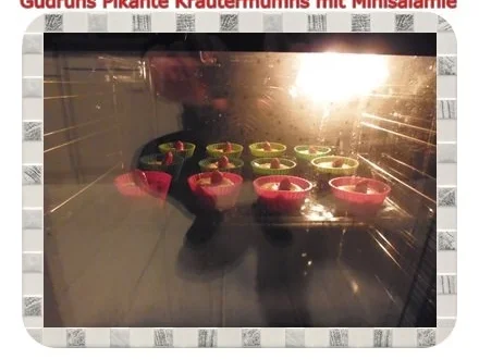 Muffins: Pikante Kräutermuffins mit Minisalamie - Rezept - Bild Nr. 11