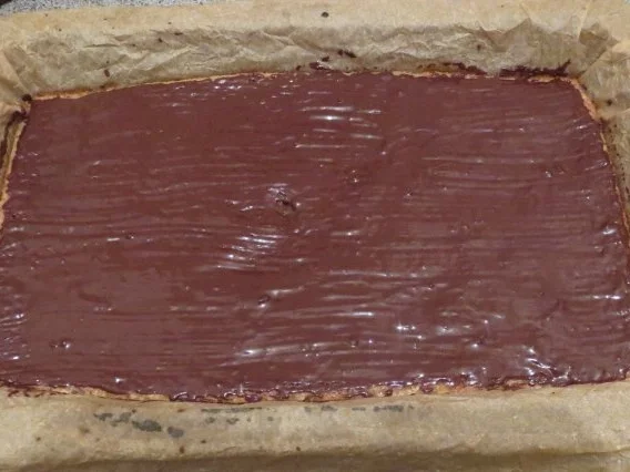 Rezept: Backen: Mini Grieß-Nuss-Kuchen Bild Nr. 4 Backen: Mini Grieß-Nuss-Kuchen - Rezept - Bild Nr. 4