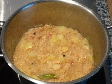 Sauerkrauteintopf mit Böhnchen,Mett-und Blutwurst - Rezept - Bild Nr. 4