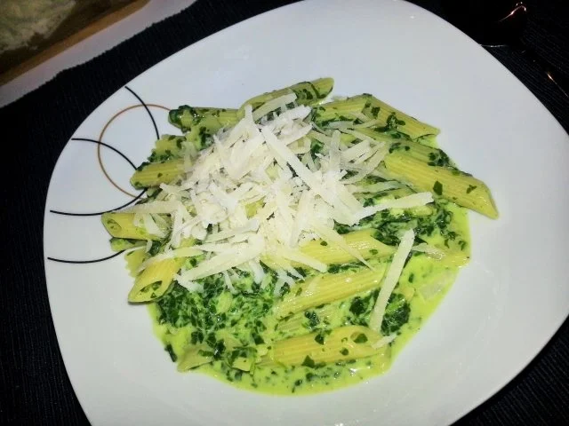 Penne in Gorgonzola-Spinatsoße - Rezept - Bild Nr. 7