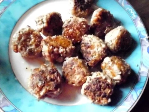 hackbällchen in feuriger tomatensosse - Rezept - Bild Nr. 7