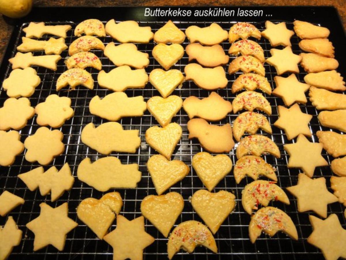 Bilder für Kekse: feine BUTTERPLÄTZCHEN - Rezept