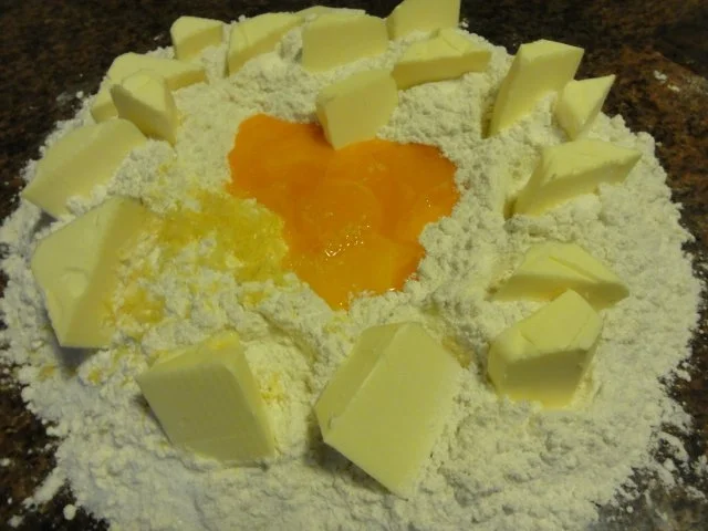 Rezept: Kekse: feine BUTTERPLÄTZCHEN Bild Nr. 2 Kekse: feine BUTTERPLÄTZCHEN - Rezept - Bild Nr. 2