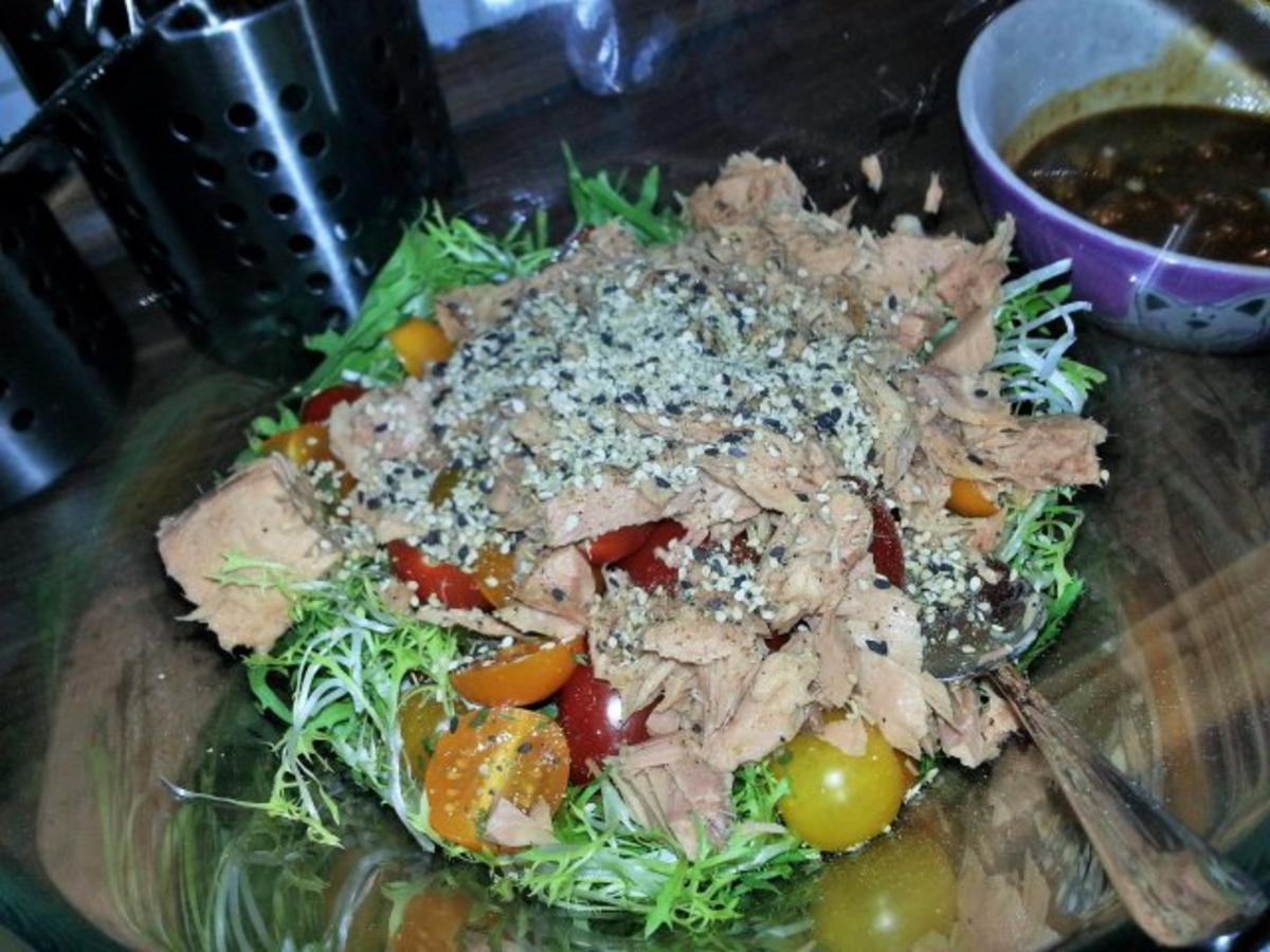 Knackiger Thunfischsalat mit Balsamico-Senfdressing - Rezept - Bild Nr. 3