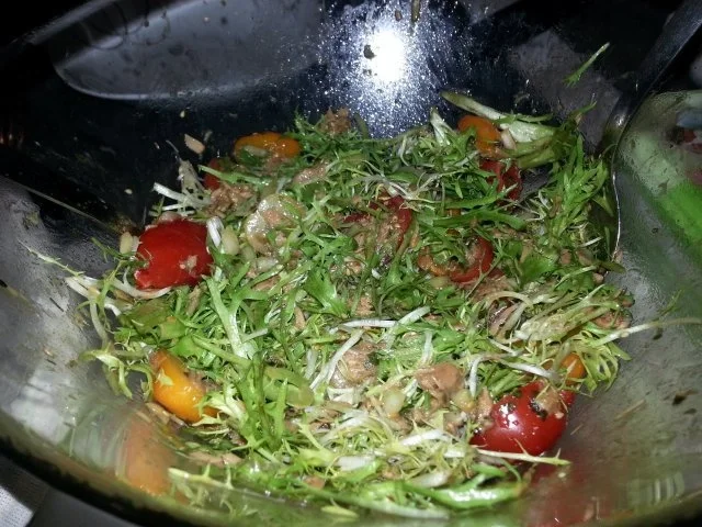 Rezept: Knackiger Thunfischsalat mit Balsamico-Senfdressing Bild Nr. 6 Knackiger Thunfischsalat mit Balsamico-Senfdressing - Rezept - Bild Nr. 6