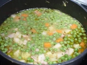 Rezept: "Grüne" Erbsensuppe vom Niederhein "Grüne" Erbsensuppe vom Niederhein - Rezept