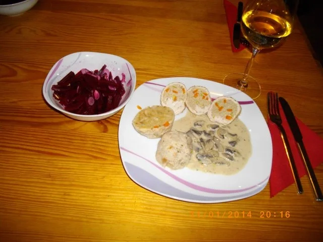 Putenrouladen gefüllt mit Kalbsbrät - Rezept - Bild Nr. 4