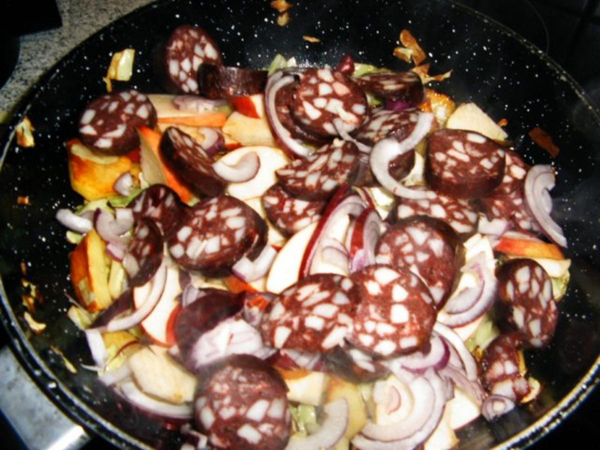 Spitzkohl- Blutwurst-Kartoffel- Pfanne - Rezept - Bild Nr. 6