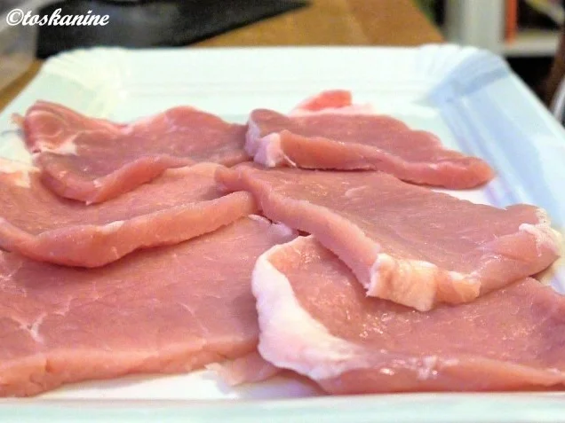 Schweineschnitzel in Nusspanade, Backofenkartoffeln - Rezept - Bild Nr. 5