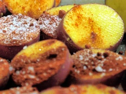 Schweineschnitzel in Nusspanade, Backofenkartoffeln - Rezept - Bild Nr. 7