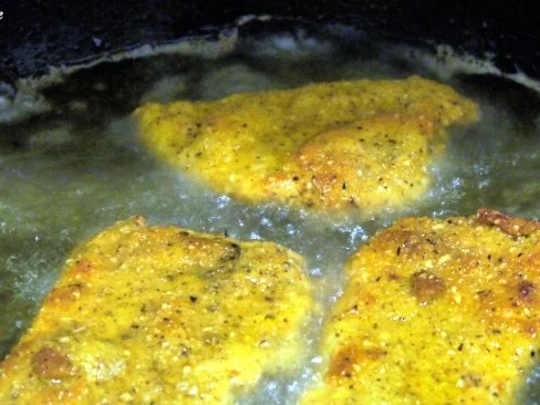 Schweineschnitzel in Nusspanade, Backofenkartoffeln - Rezept - Bild Nr. 14