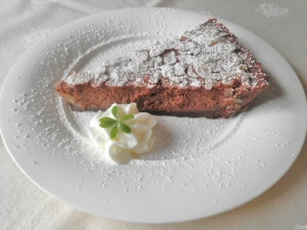 Schokoladen - Käse - Tarte mit Birnen und Mandeln - Rezept