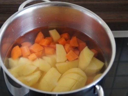 Schlemmer Filet mit Möhren-Kartoffelstampf und Sellerieschnitzel - Rezept - Bild Nr. 4