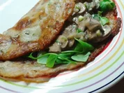 Basilikum-Pfannkuchen mit Pilz-Rahm - Rezept