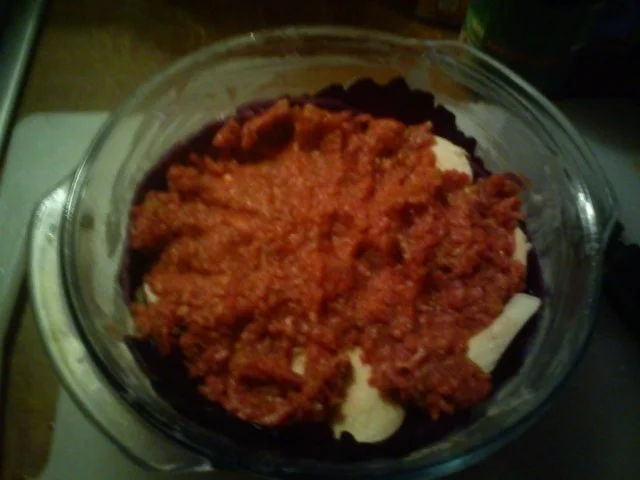 Hackbraten mit Rotkohl umhüllt und Mozarellakäse - Rezept - Bild Nr. 5