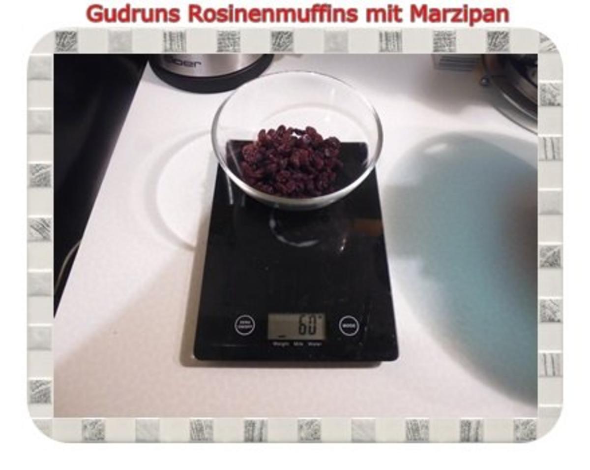 Muffins: Rosinenmuffins mit Marzipan - Rezept - Bild Nr. 8