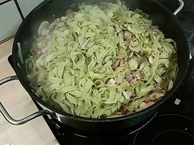 Gebratene Nudeln mit Pilze - Rezept - Bild Nr. 2