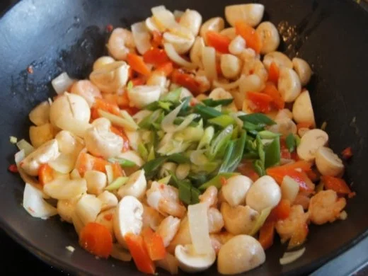 Garnelen-Nudelwok - Rezept - Bild Nr. 10