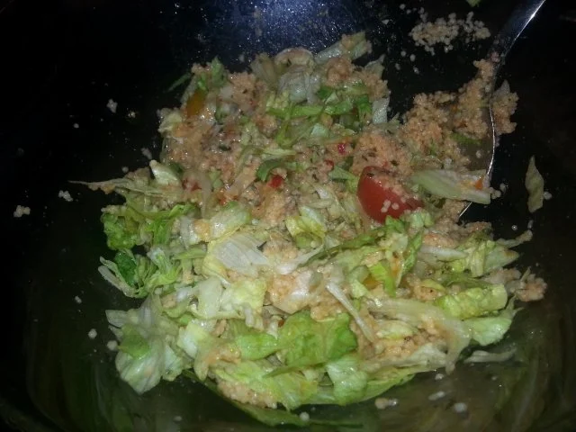 Rezept: Knackiges Tabouleh mit pikanten Schweinenackensteaks in Tikka Sauce Bild Nr. 4 Knackiges Tabouleh mit pikanten Schweinenackensteaks in Tikka Sauce - Rezept - Bild Nr. 4