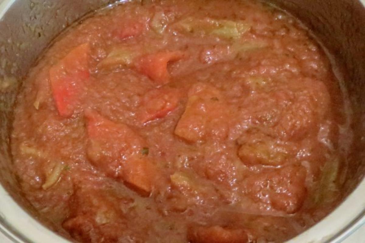 Kochen: Auberginen-Tomaten-Sauce mit Paprika zu Oliven-Nudeln - Rezept - Bild Nr. 6
