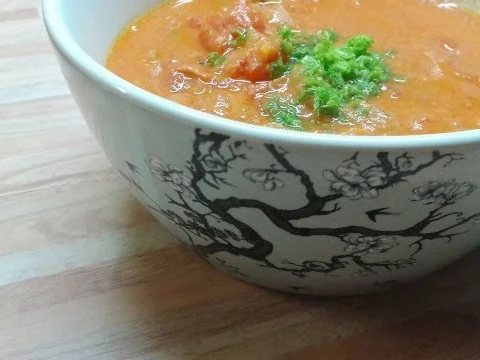 Tomaten-Erdnuss-Suppe mit Fenchel - Rezept