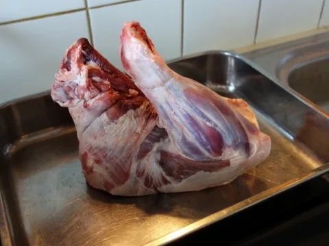 Lammvorderviertel mit Reis - Rezept