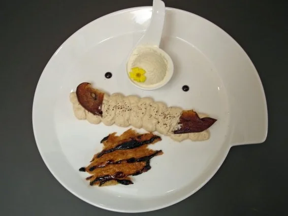 Ananas mit Zucker-Zimt-Kruste und Tahiti-Vanilleeis - Rezept