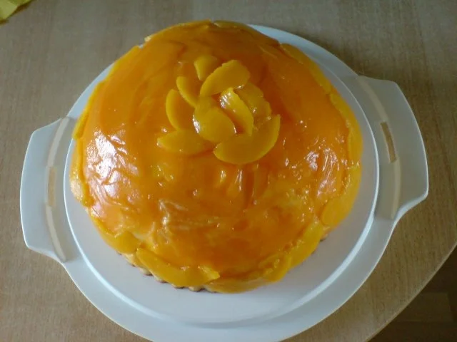 Rezept: Pfirsichtorte ohne backen-schnell und sommerlich Bild Nr. 7 Pfirsichtorte ohne backen-schnell und sommerlich - Rezept - Bild Nr. 7