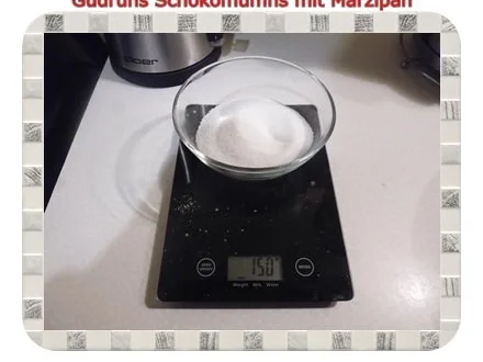 Muffins: Schokomuffins mit Marzipan - Rezept - Bild Nr. 5