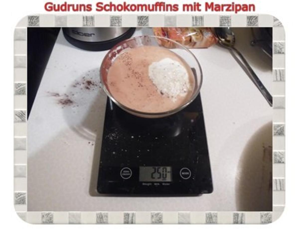 Muffins: Schokomuffins mit Marzipan - Rezept - Bild Nr. 7