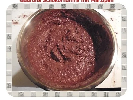 Muffins: Schokomuffins mit Marzipan - Rezept - Bild Nr. 10