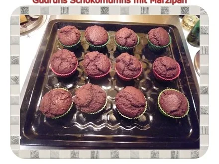 Muffins: Schokomuffins mit Marzipan - Rezept - Bild Nr. 14