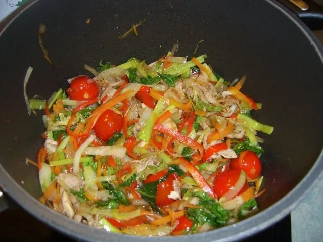 Rezept: Pho' ga' HaNoi Bild Nr. 12 Pho' ga' HaNoi - Rezept - Bild Nr. 12