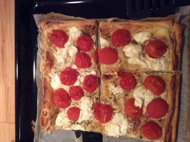 Rezept: Blätterteigpizza Blätterteigpizza - Rezept