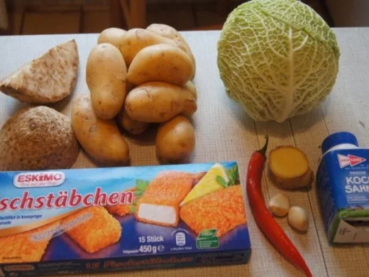 Rezept: Fischstäbchen mit Sahnewirsing und Sellerie-Kartoffelstampf Bild Nr. 2 Fischstäbchen mit Sahnewirsing und Sellerie-Kartoffelstampf - Rezept - Bild Nr. 2