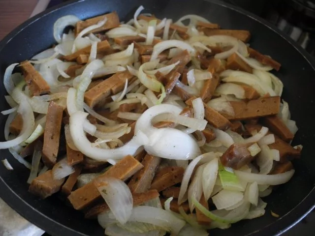 Zwiebel - Vleisch mit Majoran - Rezept - Bild Nr. 2