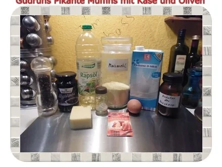 Rezept: Muffins: Pikante Muffins mit Oliven und Käse Bild Nr. 2 Muffins: Pikante Muffins mit Oliven und Käse - Rezept - Bild Nr. 2