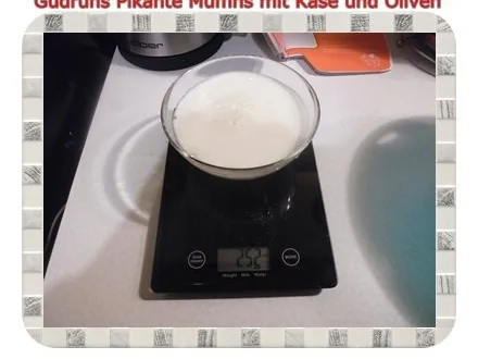 Rezept: Muffins: Pikante Muffins mit Oliven und Käse Bild Nr. 5 Muffins: Pikante Muffins mit Oliven und Käse - Rezept - Bild Nr. 5