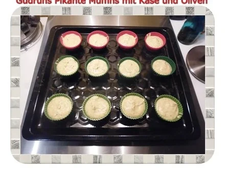 Rezept: Muffins: Pikante Muffins mit Oliven und Käse Bild Nr. 9 Muffins: Pikante Muffins mit Oliven und Käse - Rezept - Bild Nr. 9