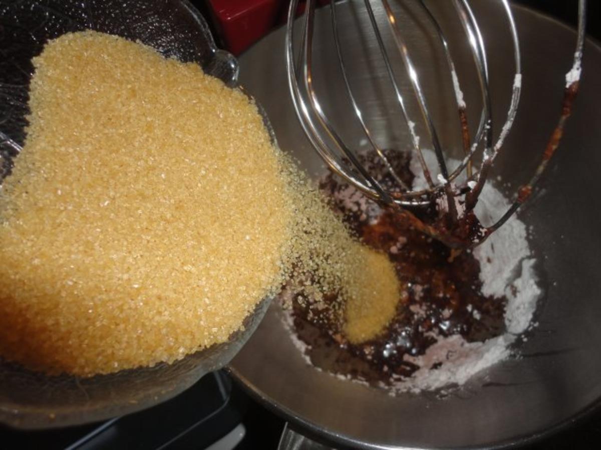 kleiner Schokolade Haselnuß Pudding Kuchen - Rezept - Bild Nr. 7