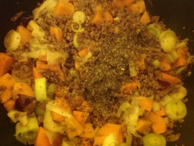 Rezept: Rote Bete Hackfleisch-Topf Bild Nr. 5 Rote Bete Hackfleisch-Topf - Rezept - Bild Nr. 5