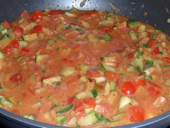 Pasta mit Gemüsesoße - Rezept - Bild Nr. 2