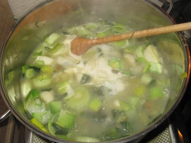 Rezept: Lauch Eintopf mit Mettklöschen Bild Nr. 7 Lauch Eintopf mit Mettklöschen - Rezept - Bild Nr. 7