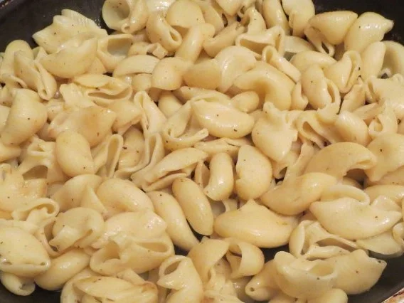 Rezept: Kochen: Kohlrabi mit Sauce zu Mini-Frikadellen Bild Nr. 4 Kochen: Kohlrabi mit Sauce zu Mini-Frikadellen - Rezept - Bild Nr. 4