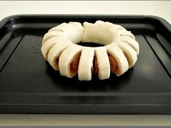 Chili Wiener im Cheddar Käse-Blätterteig-Mantel  aus dem Backofen und Bratkartoffeln dazu - Rezept - Bild Nr. 9